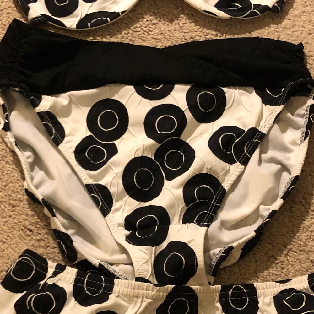Tara grinna bottom